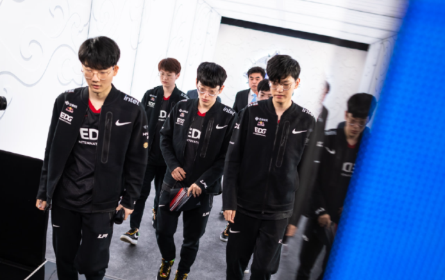 场均12分 场均12分