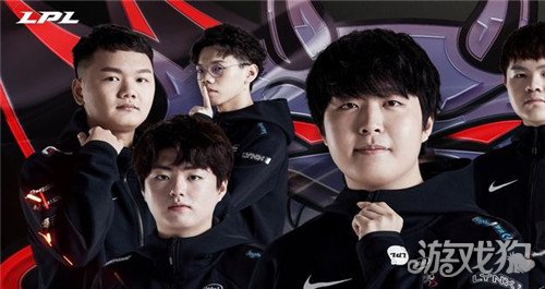 他的回归又 他的回归又