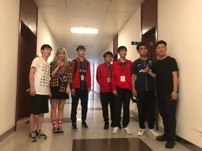 九位篮球人